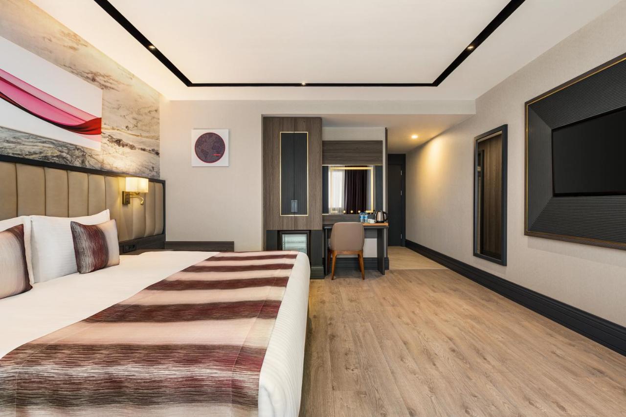 Ramada By Wyndham Istanbul Umraniye Hotel Kültér fotó