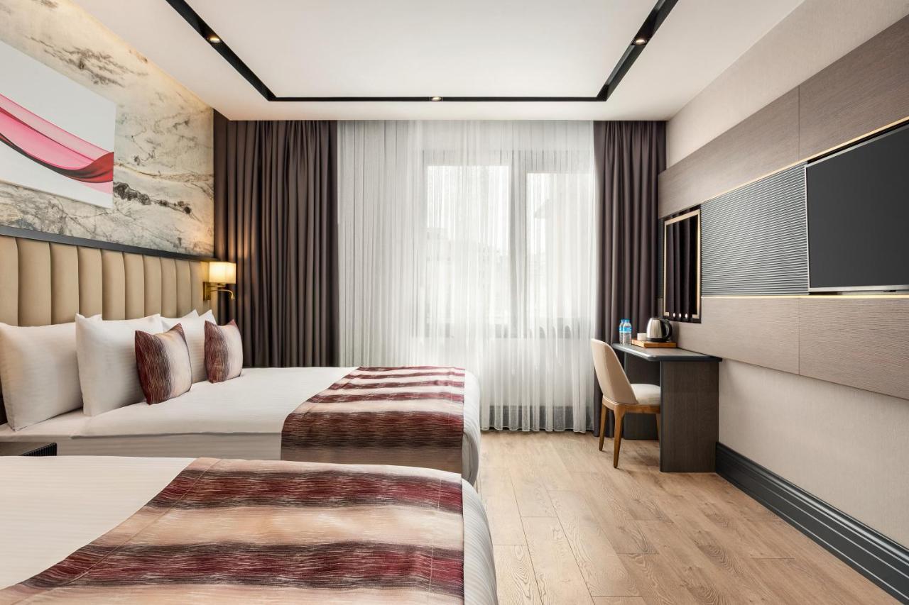 Ramada By Wyndham Istanbul Umraniye Hotel Kültér fotó