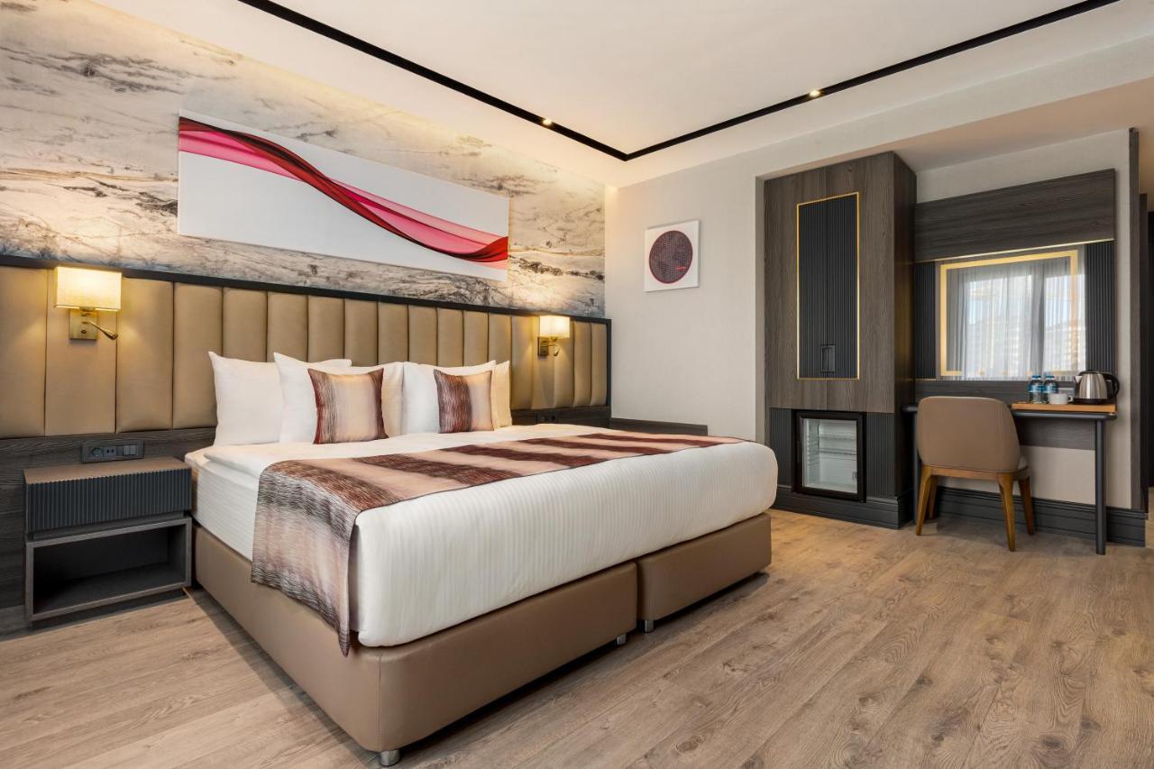 Ramada By Wyndham Istanbul Umraniye Hotel Kültér fotó