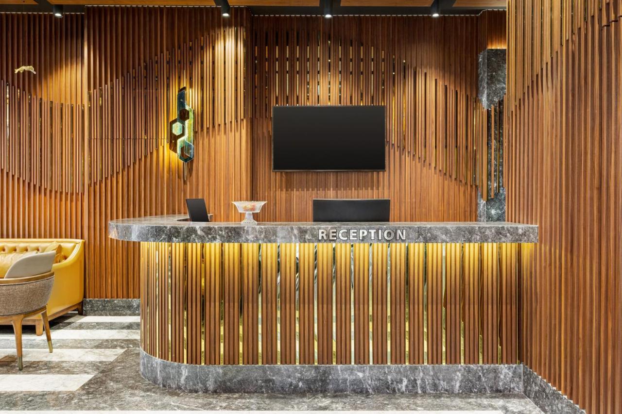 Ramada By Wyndham Istanbul Umraniye Hotel Kültér fotó