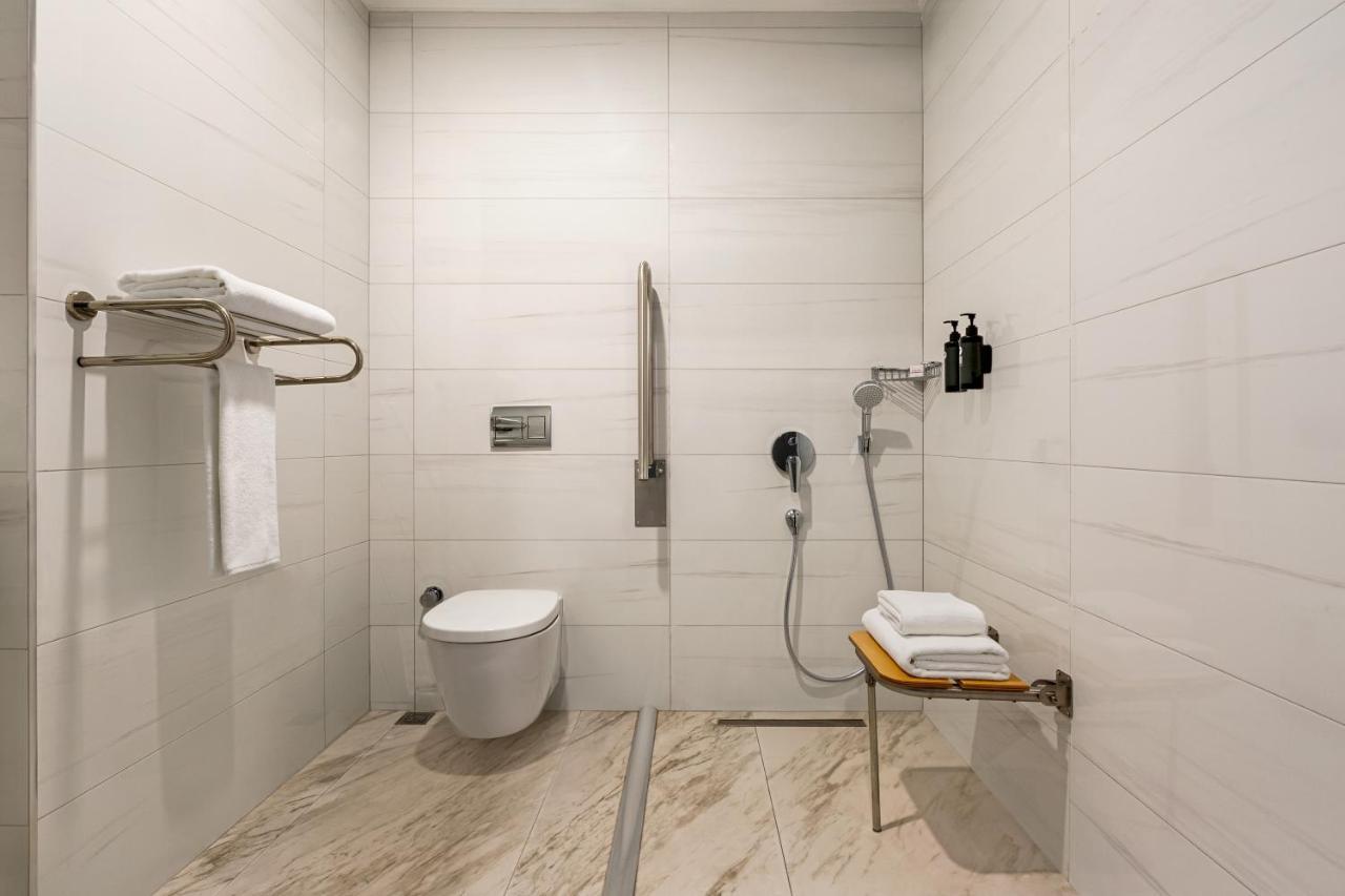 Ramada By Wyndham Istanbul Umraniye Hotel Kültér fotó