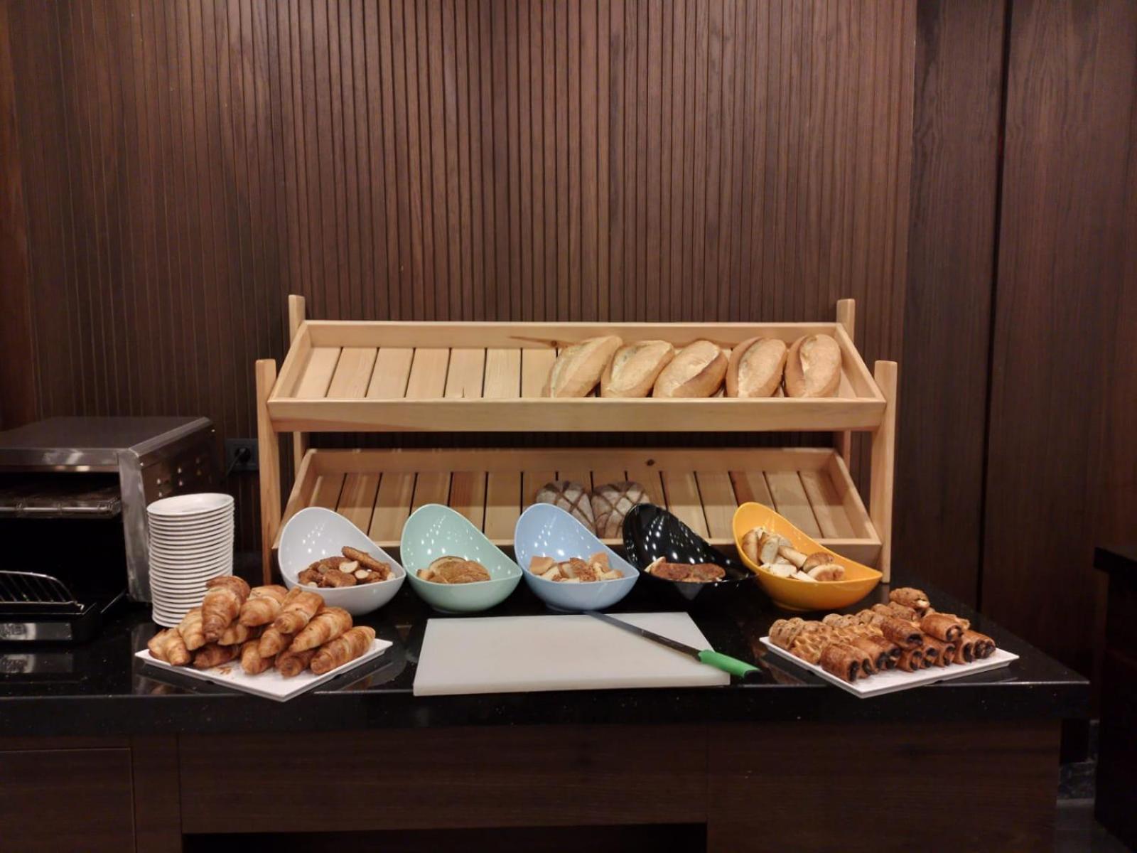 Ramada By Wyndham Istanbul Umraniye Hotel Kültér fotó